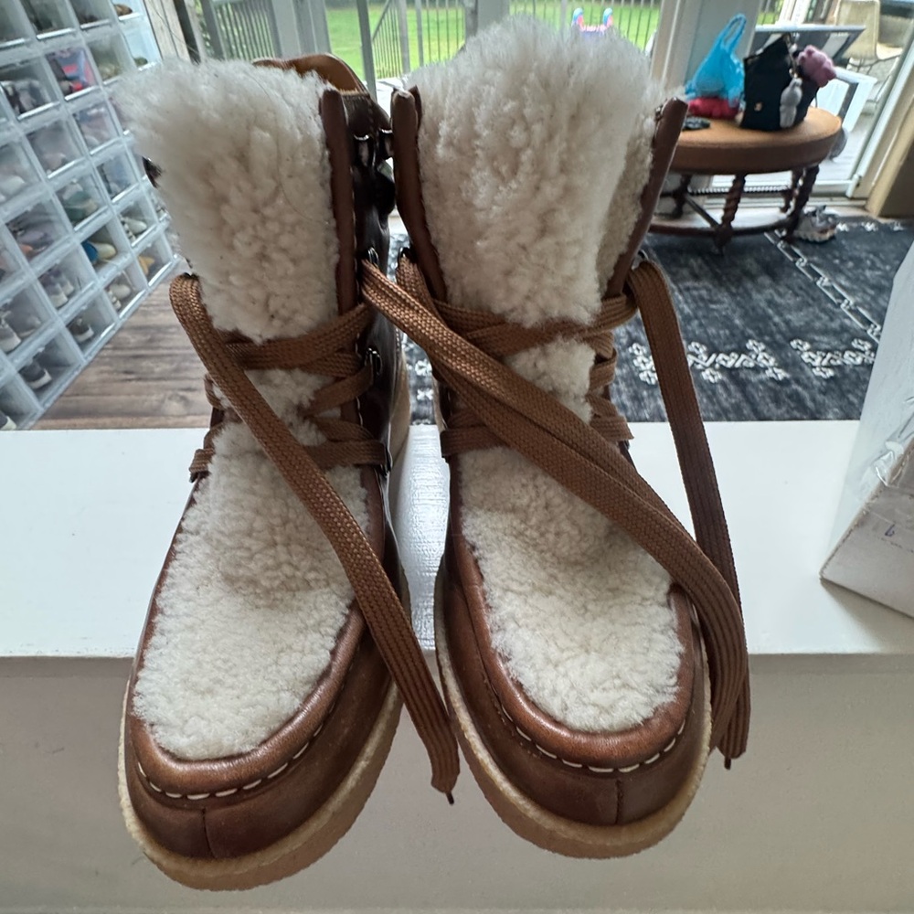 Cozy Brown Shearling Women's Boots